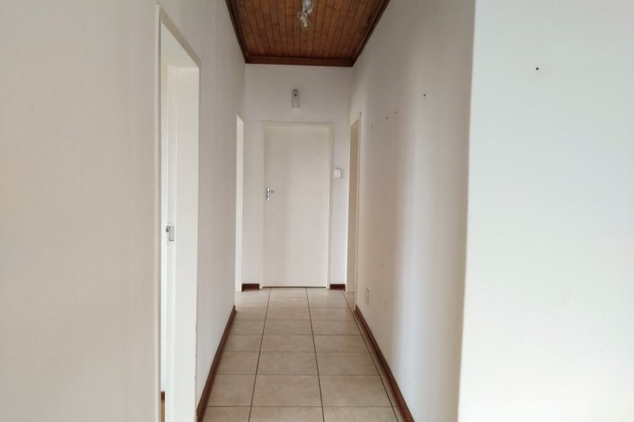 6 Bedroom Property for Sale in Hartbeespoort Rural North West
